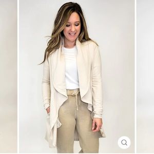 Mono B Fleece Lined Flowy Open Cardigan